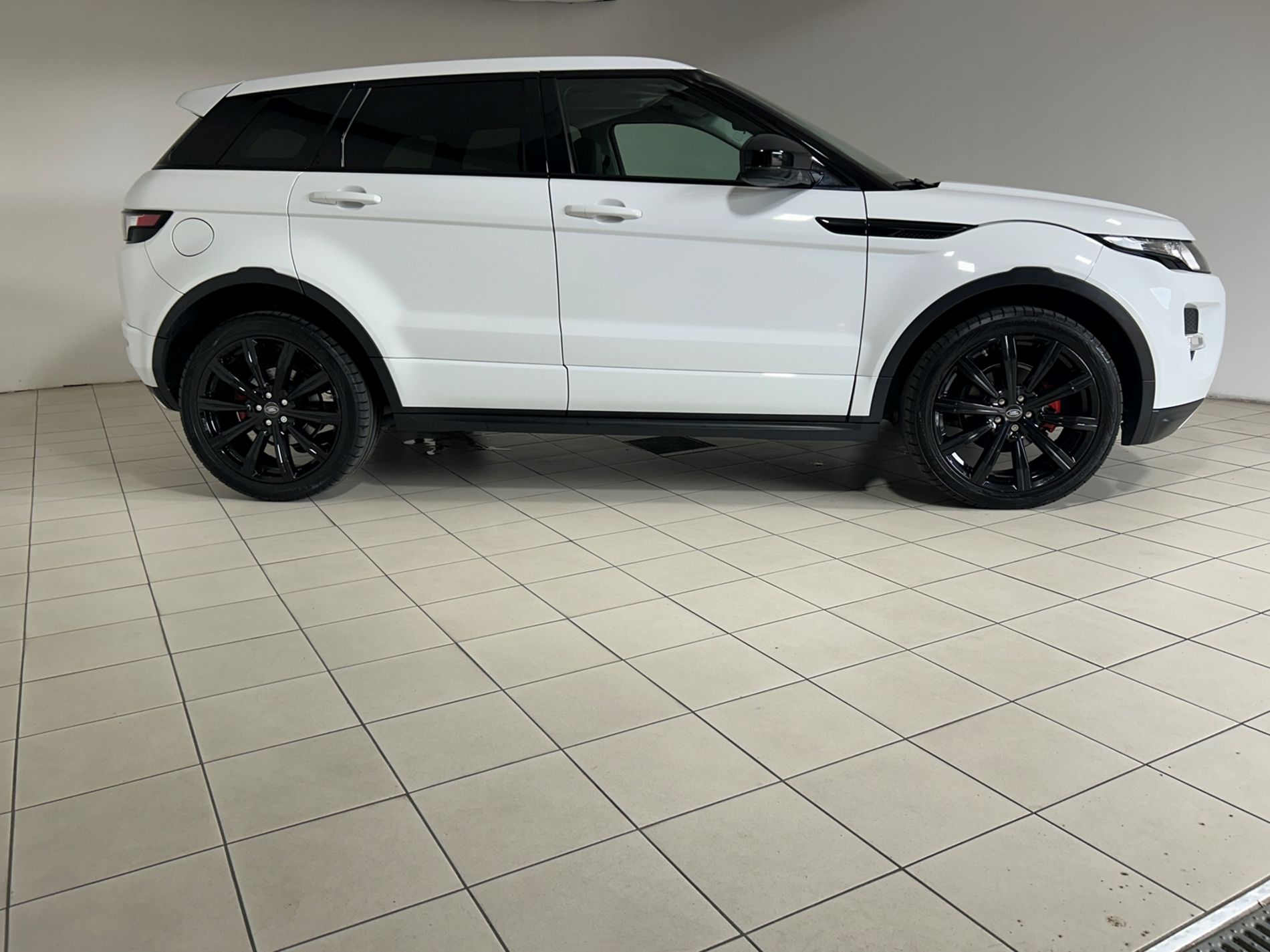 Land Rover Range Rover Evoque Dynamic 2.2 td4 SE 150cv automatico 9 rapporti - Autoviemme
